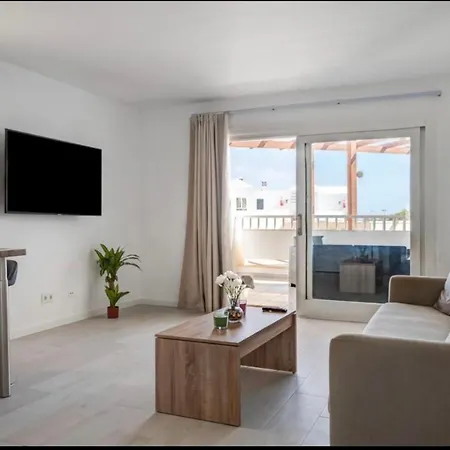 Paula Apartmán Costa Teguise