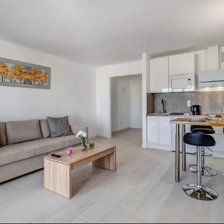 Paula Apartment
